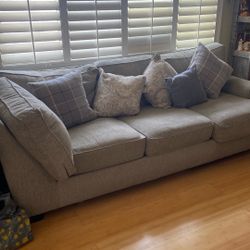 Single Couch Great Conditions 