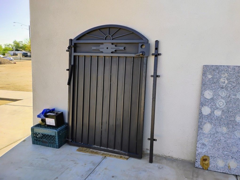 Gate Door