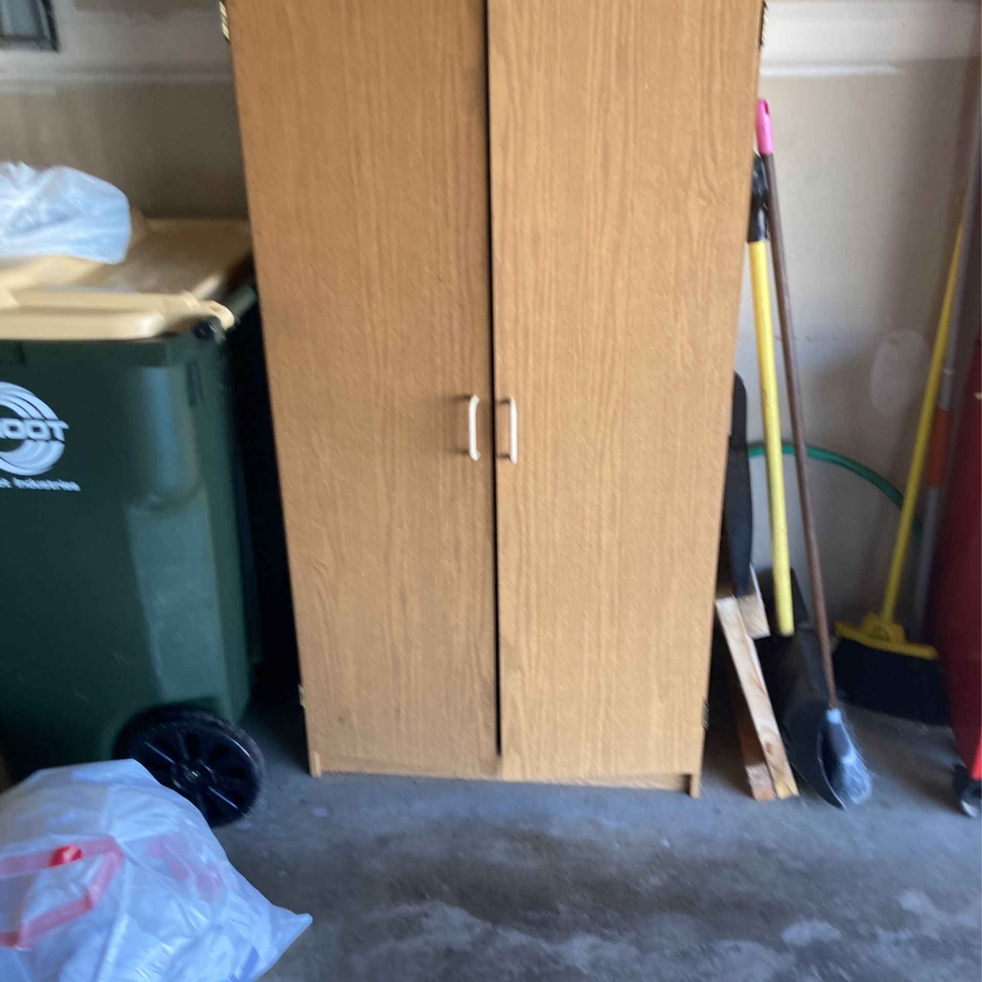 Garage Cabinet With 4 Sheleves