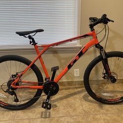 GT Aggressor Pro Mountain Bike 