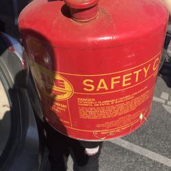 5 Gallon Gas Can 