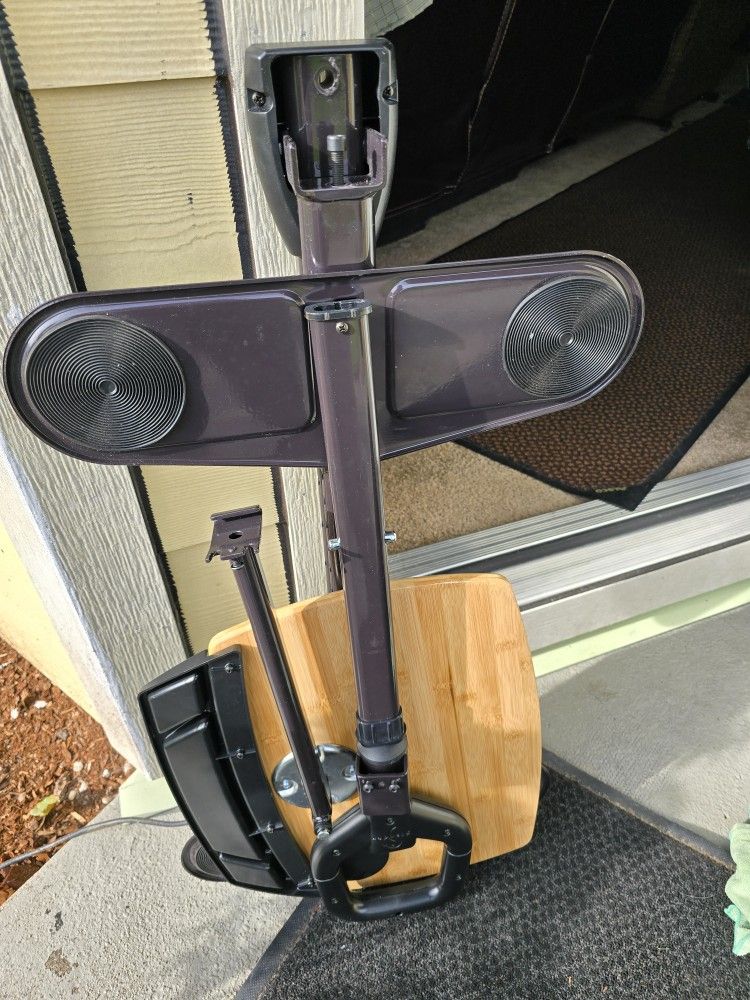 Stander Table
