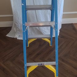 Werner-4-ft-Fiberglass-250-lb-Type-I-Step-Ladder #21