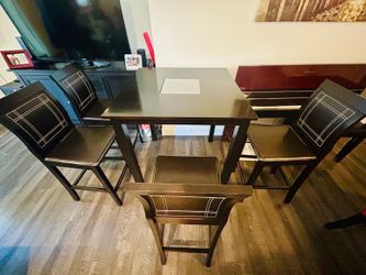 Dining set