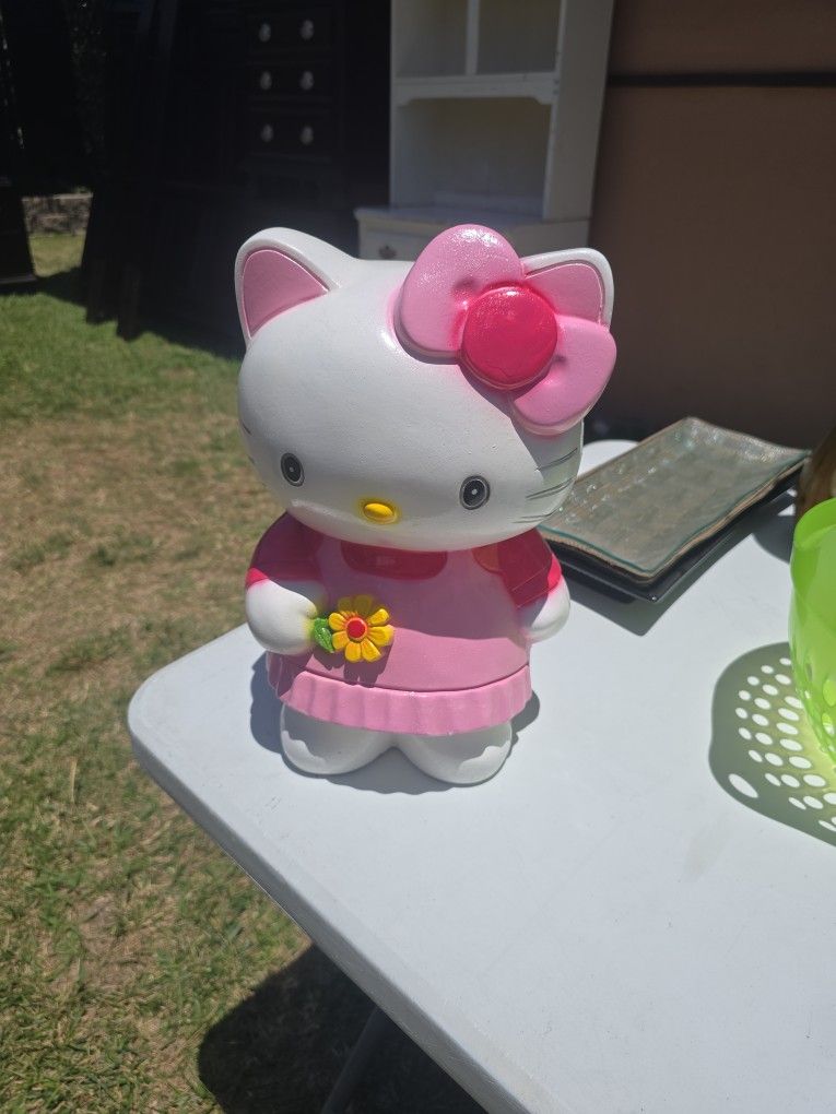 Hello Kitty Piggy Bank