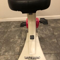 Smooth Fitness Sit N Cycle Exercise Bike Home Exercise Machine

In excellent used condition, adjusting from light to heavy, levels 1 - 8

Measurements