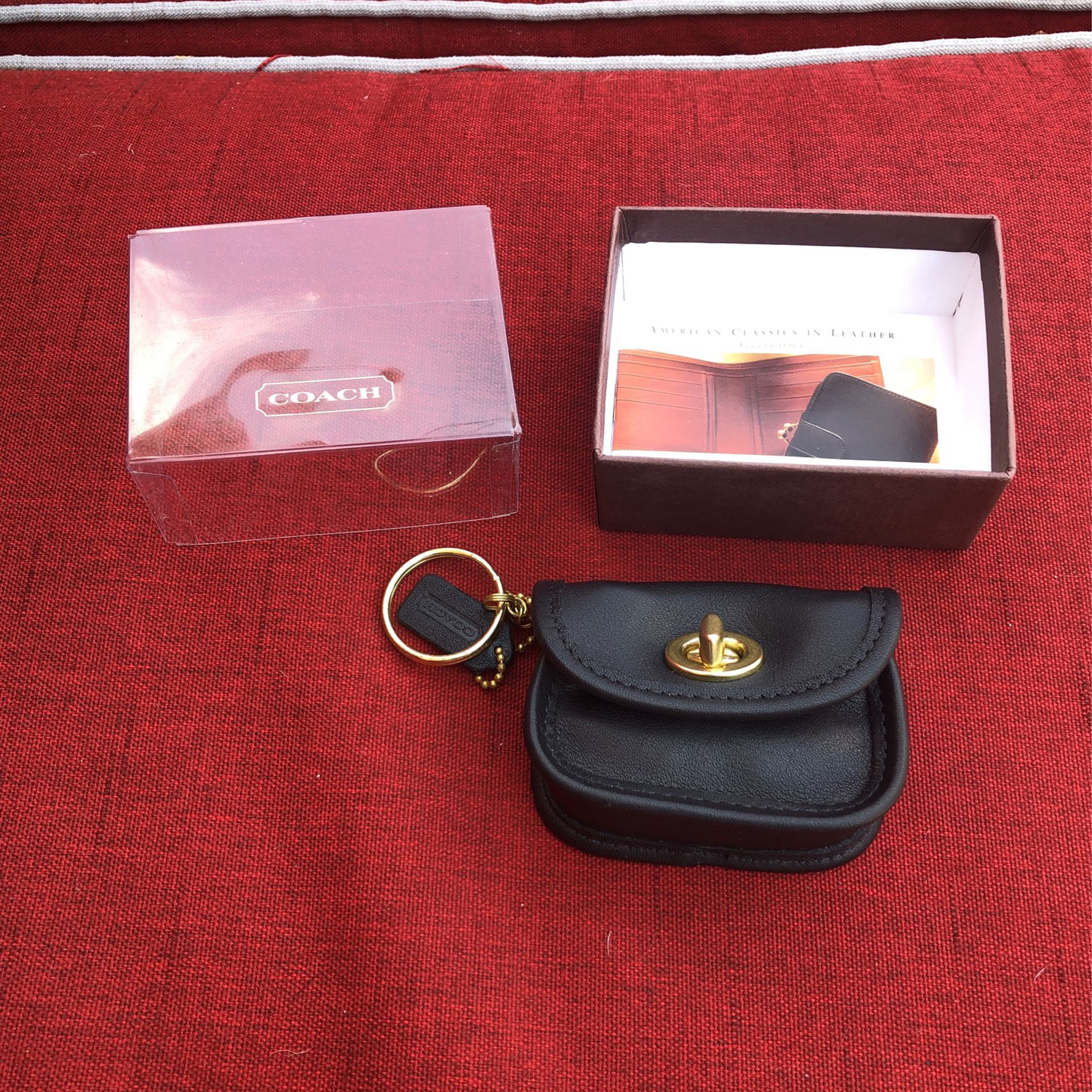 Louis Vuitton keychain wallet for Sale in Chicago, IL - OfferUp