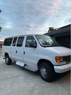 2006 Ford E-250