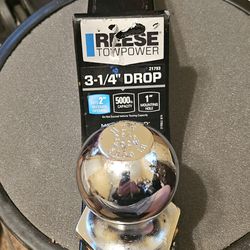 Reese 3- 1/4" Drop Fits 2" Reciving Opening 