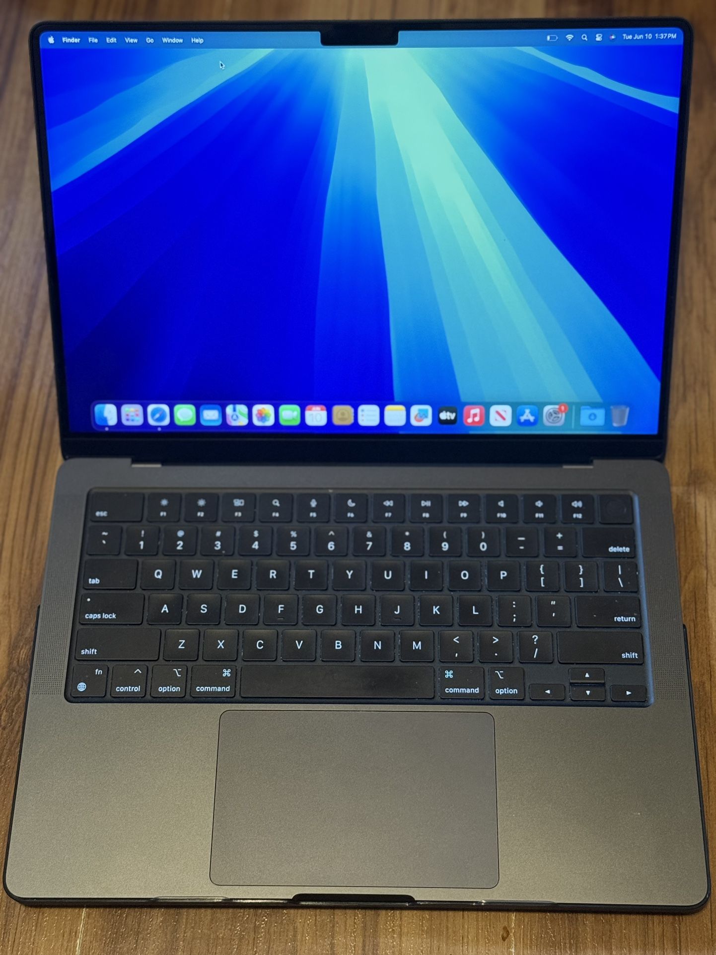 MacBook Pro M3 Pro /18gb ram /512gb SSD/14”