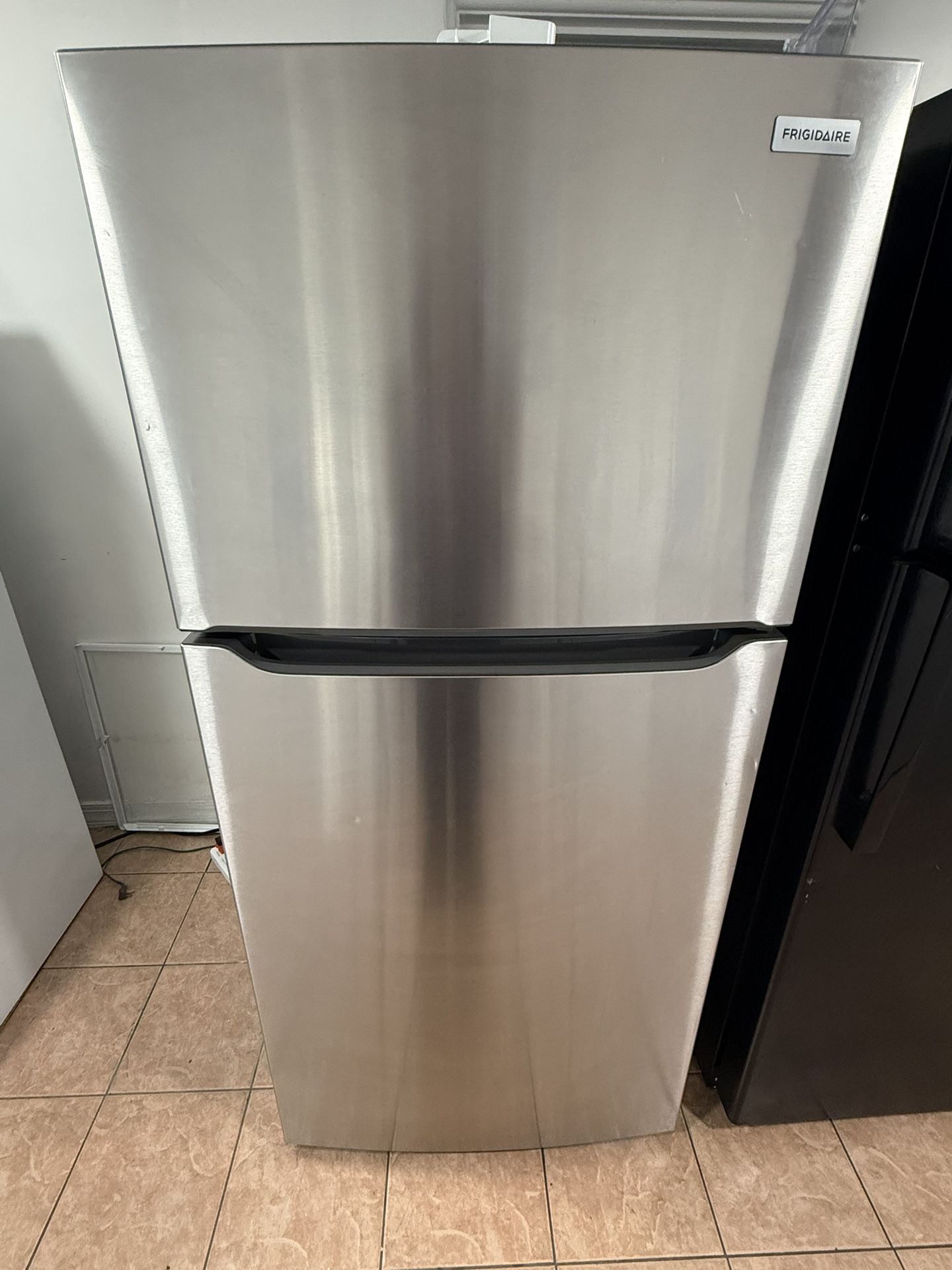 Frigidaire 30” Stainless Steel Refrigerator