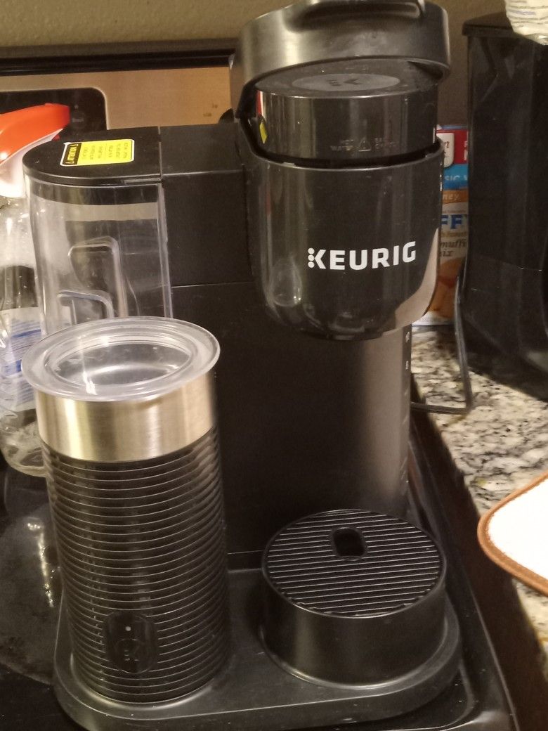 Keurig® K Café Essentials® Single Serve Coffee Latte Cappuccino
