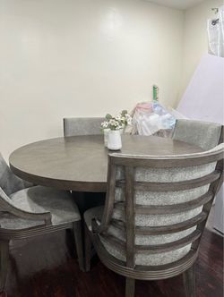 Dining Room Table and Chairs Set