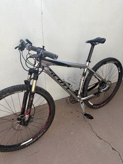 Scott Scale 29 Elite Mountain Bike