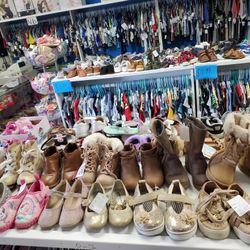 Kids Clothes & Shoes