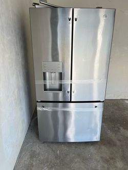 GE Refrigerator