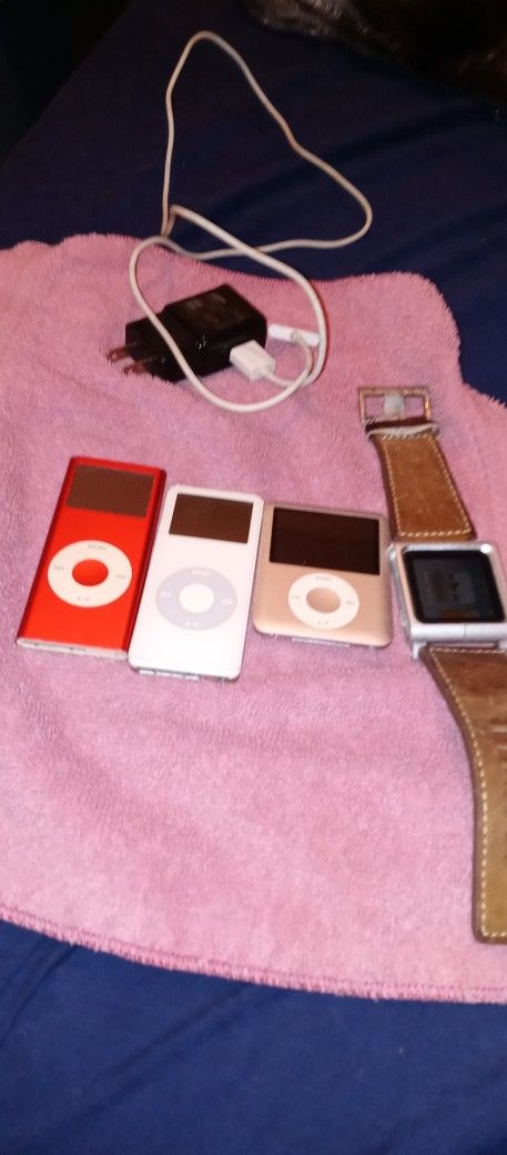 3 Apple Ipods And Apple Watch All For 100.00 Or 30.00 Each