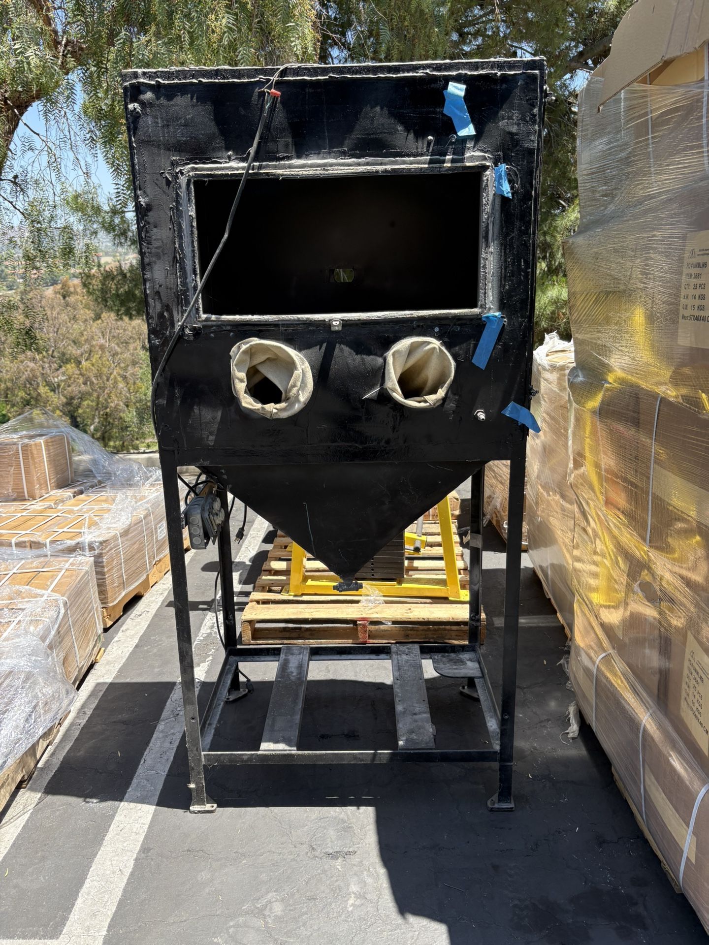 Used Sandblaster Needs Glass $600 OBO