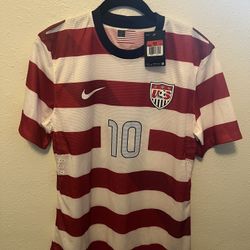 Landon Donovan USMNT Jersey Waldo Size L (stained)