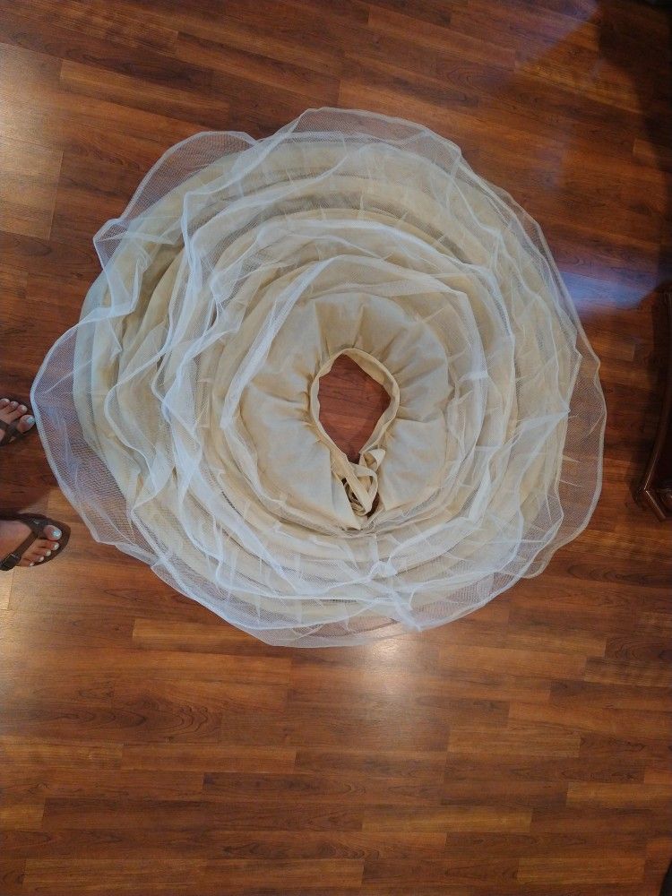 aro / hoop for Quinceanera or wedding dress