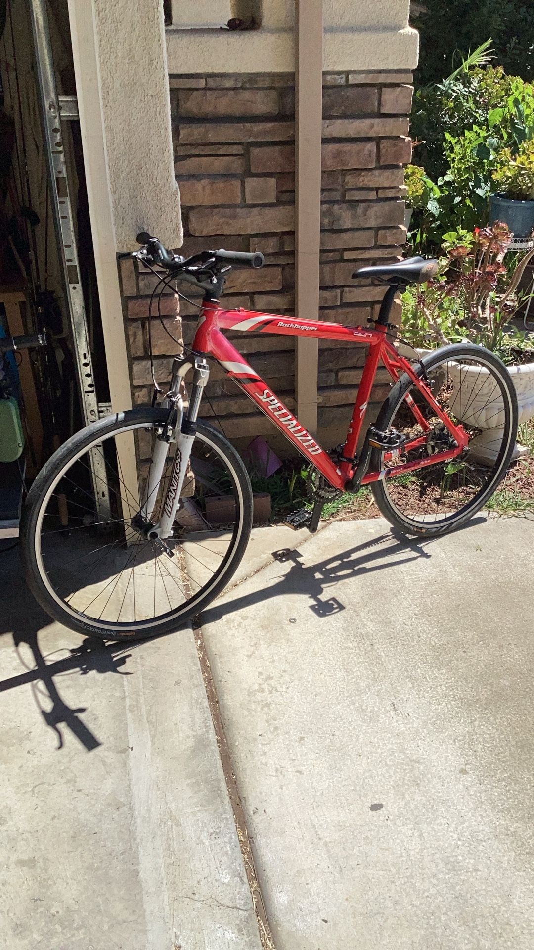 Specialized road bike excellent condition super light shock does a shock