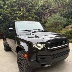 2023 Land Rover Defender 110 V8 Supercharged - Carpathian Edition in Santorini Black