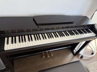 Yamaha Clavinova CLP-725R Digital Piano+Matching Bench Excellent Condition