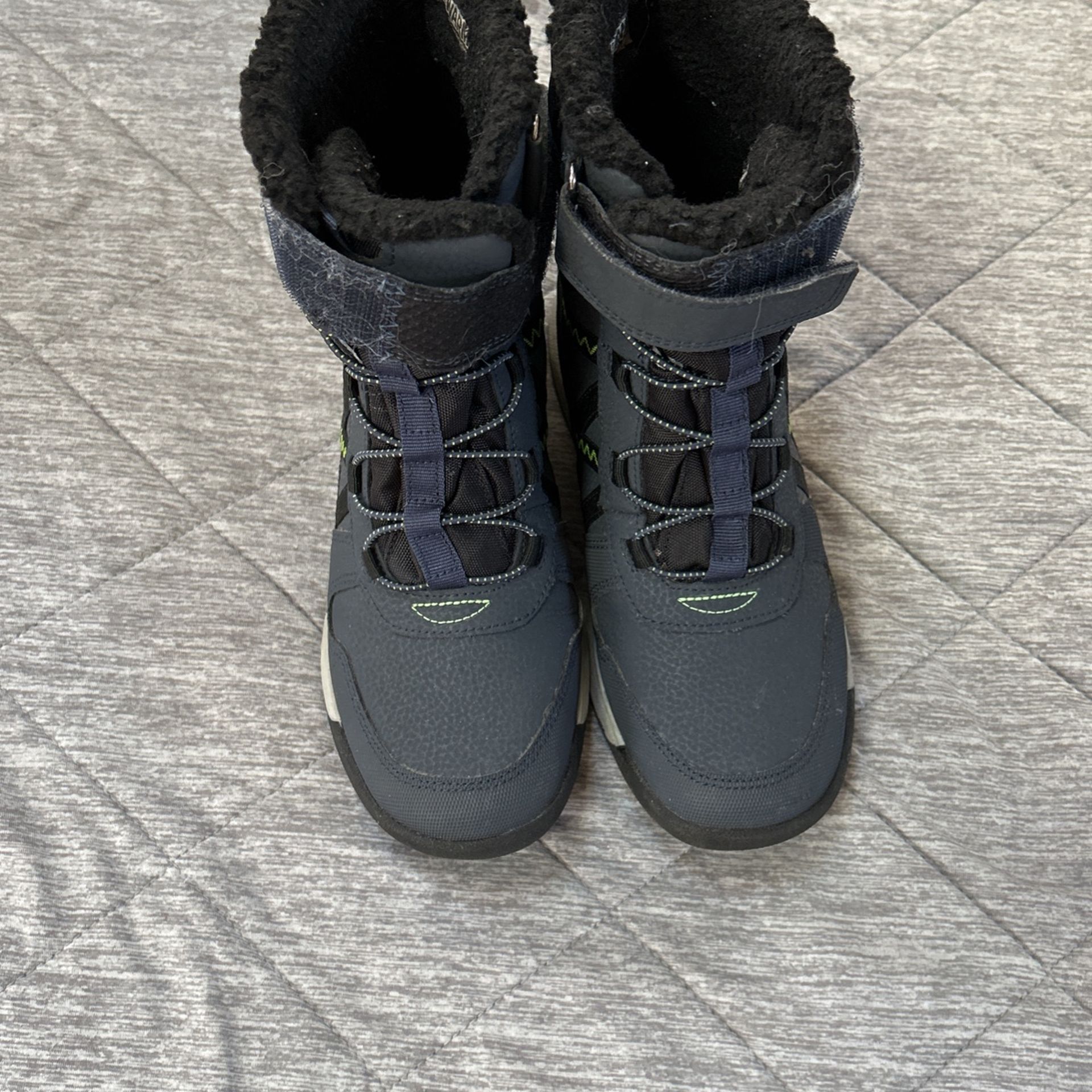 Boys snow boots