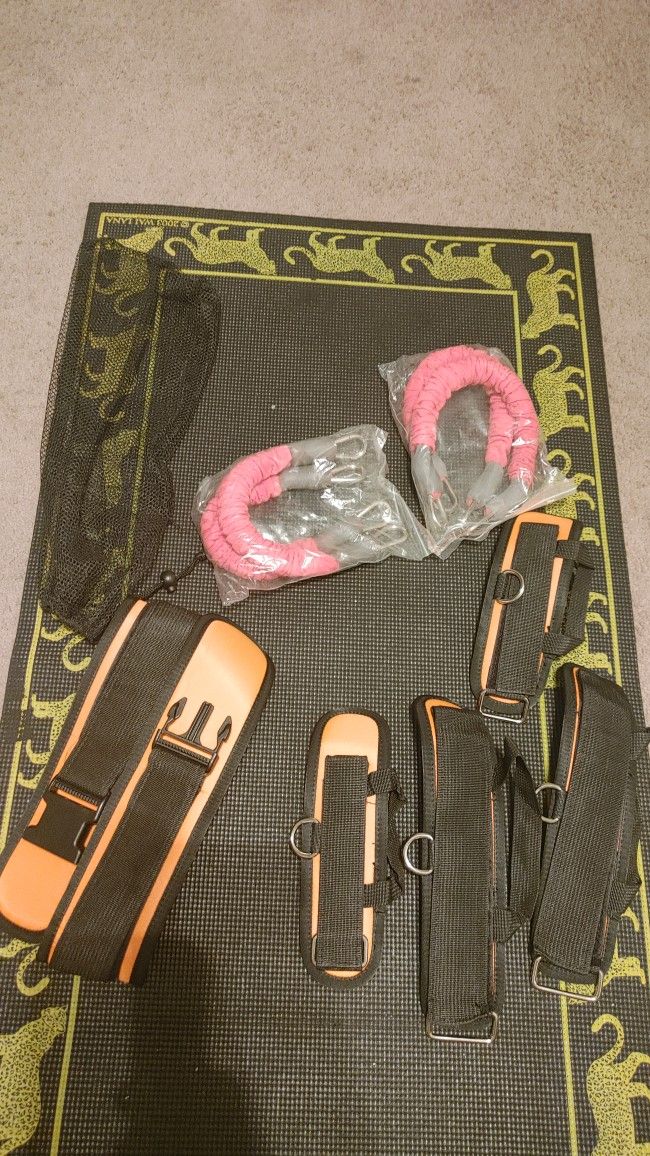 KIKIGOAL MMA Boxing Training Resistance Band Set. Max waist size is 36/38.