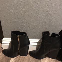 BcBg Black Boots 