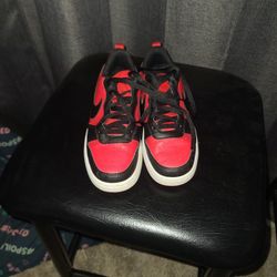 Size 5 Nike $30