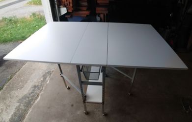 Folding Table