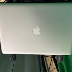 MacBook Pro (15-inch, Mid 2012)