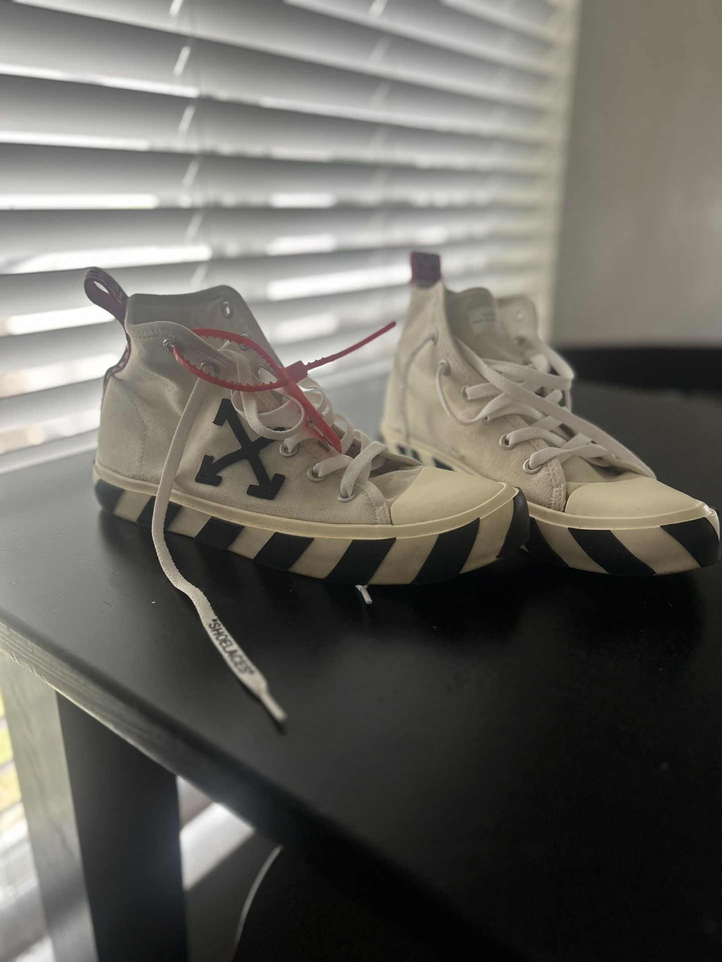 Offwhite Men Shoes