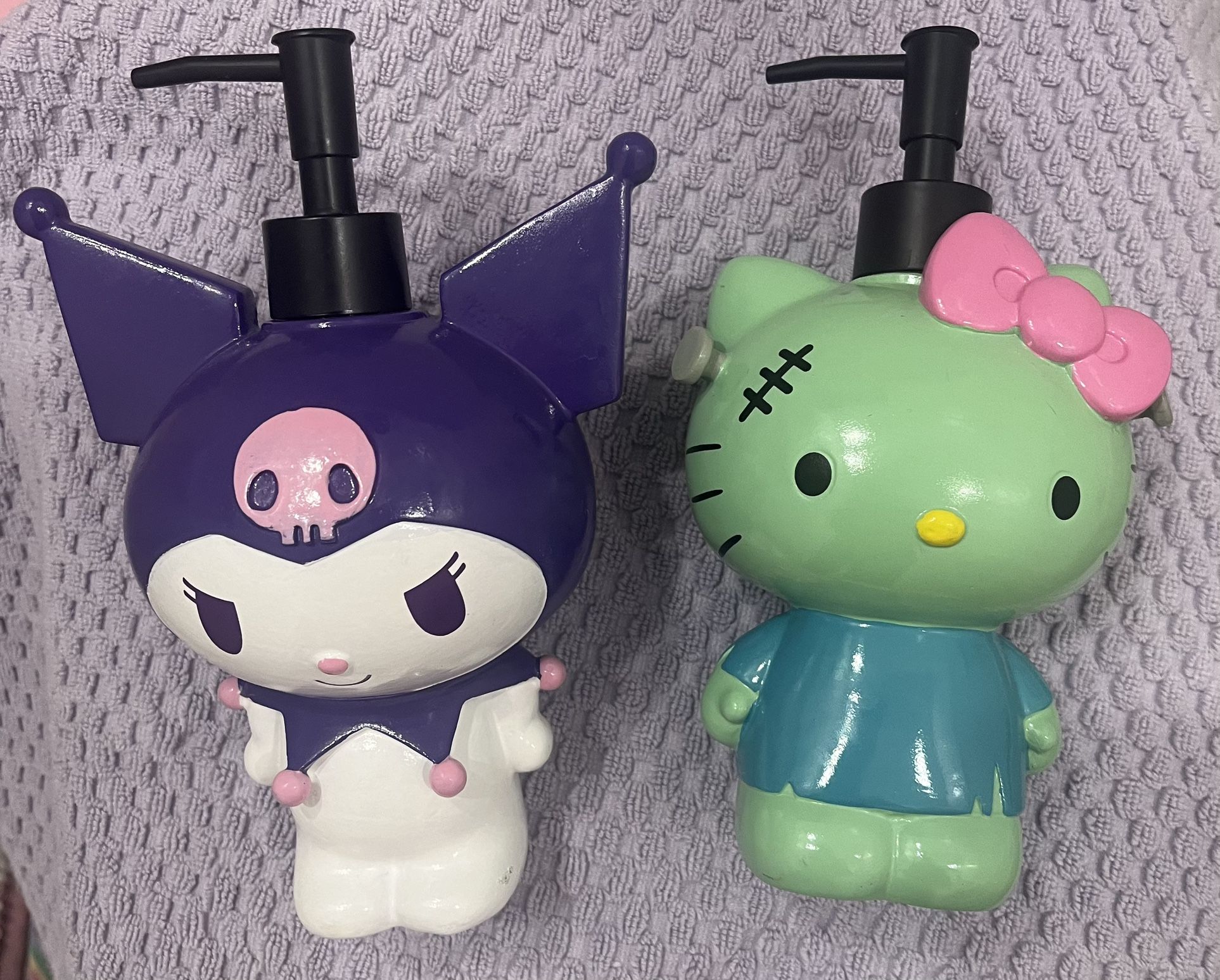 Hello Kitty Dispensers 