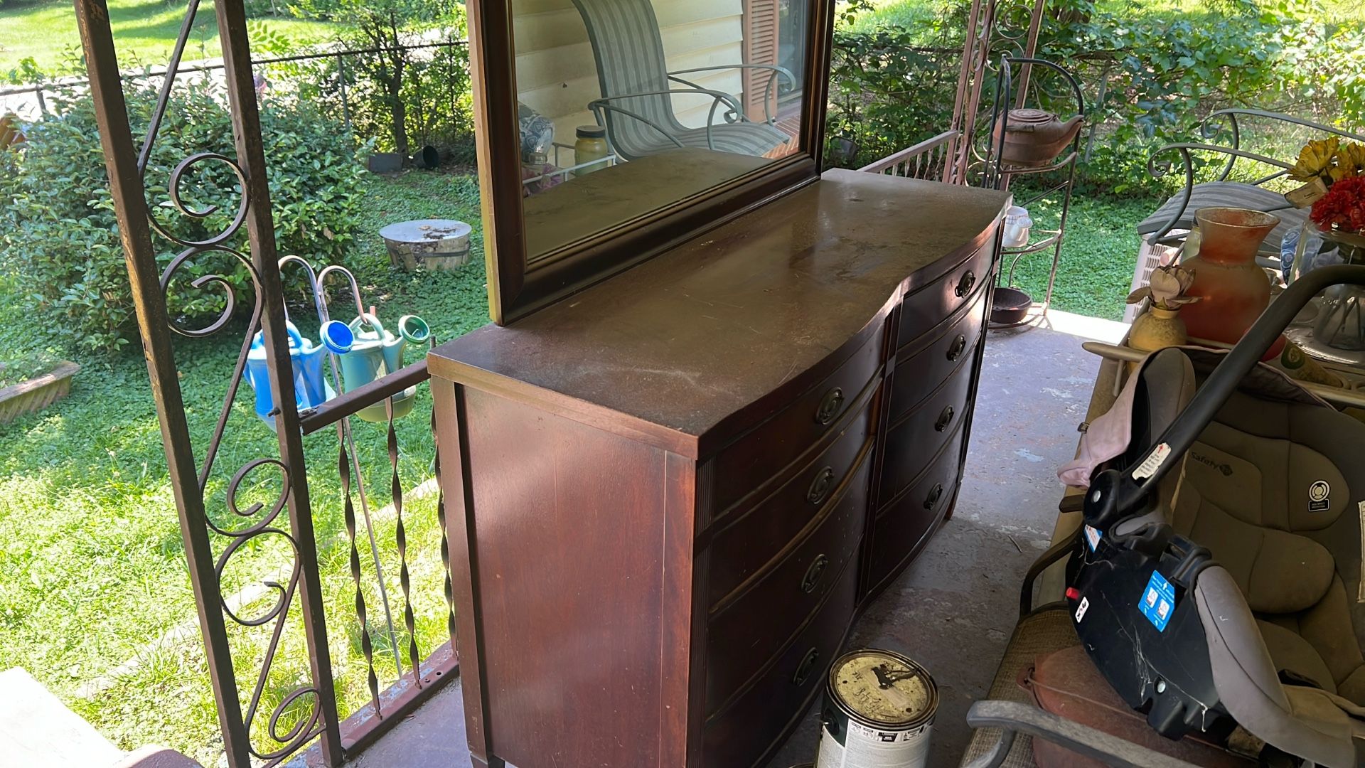 Bedroom Chest of Drawers With Mirror