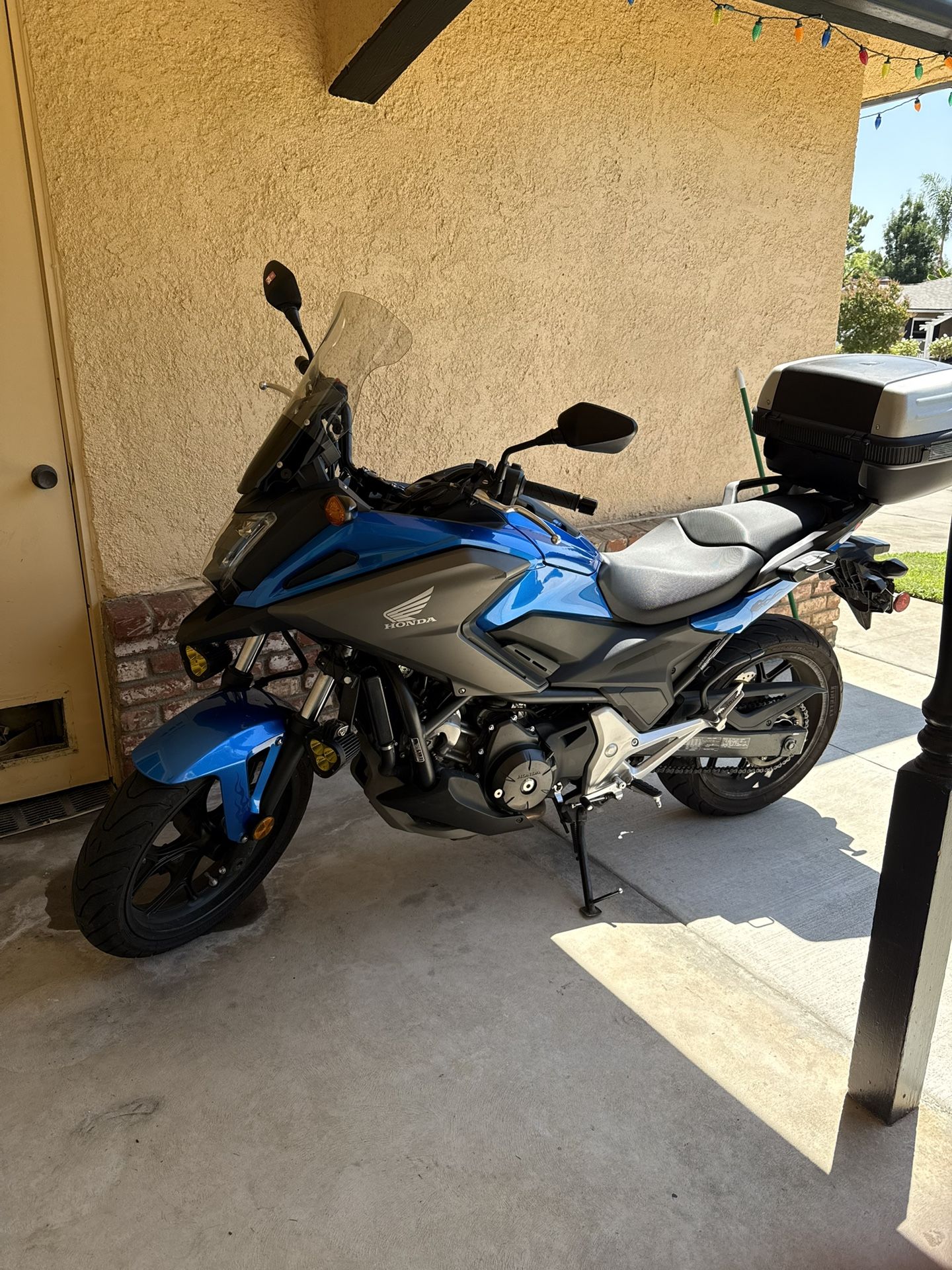 Motorcycle Honda NC750X 
