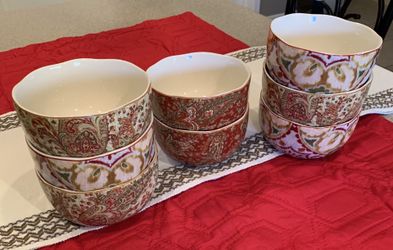 8 GORGEOUS Soup/Cereal Bowls