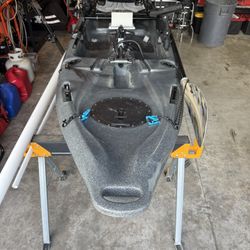 Electric/pedal Kayak. Lost Creek