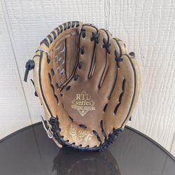 Pre- Owned Youth Rawlings Special Edition Baseball Glove RHT RTD110 Size 11 inch