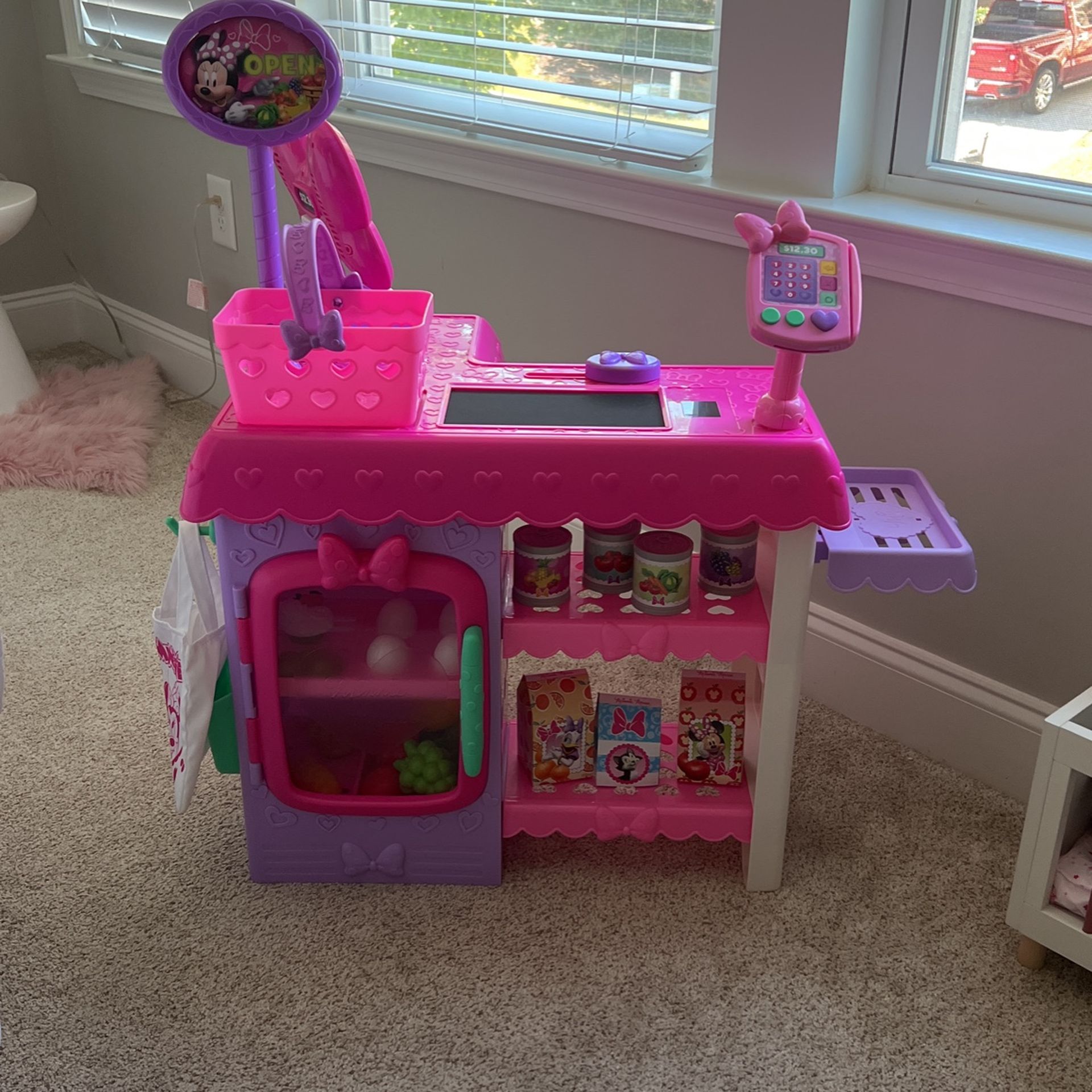 Minnie Mouse Supermarket