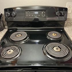Self Cleaning Electric Stove/oven