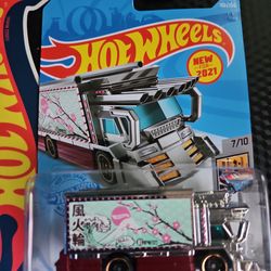 Hot Wheels Mainline raijin express