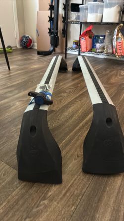 Prius OEM roof rack 2016-2022