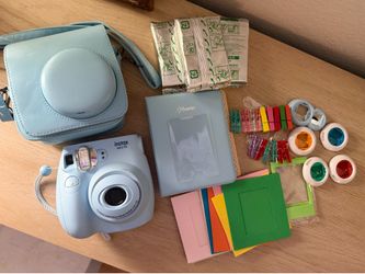Fujifilm Instax Mini 7S Light Blue Camera Bundle