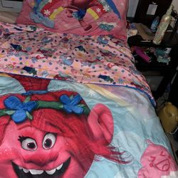 Trolls Toddler Bed Sheets Comforter Set 