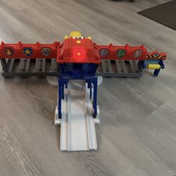 PAW Patrol Big Truck Pups Truck Stop HQ Transforming Playset
