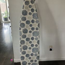 Fold ironing board