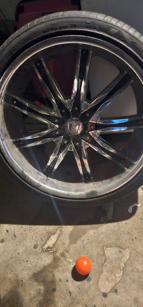  06/18/2024 [4]22in Chrome Rims With Black Inserts