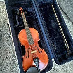 Strobel student violin. 